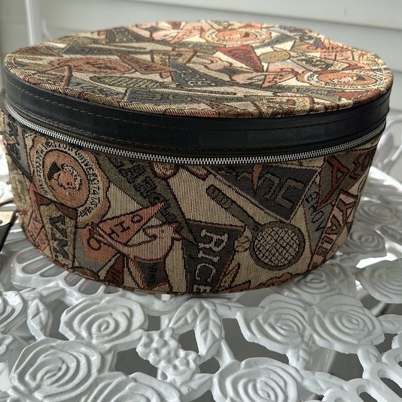 Vintage hat box/zippered case with collegiate theme…Harvard, Rice, Ohio etc. - Picture 2 of 10